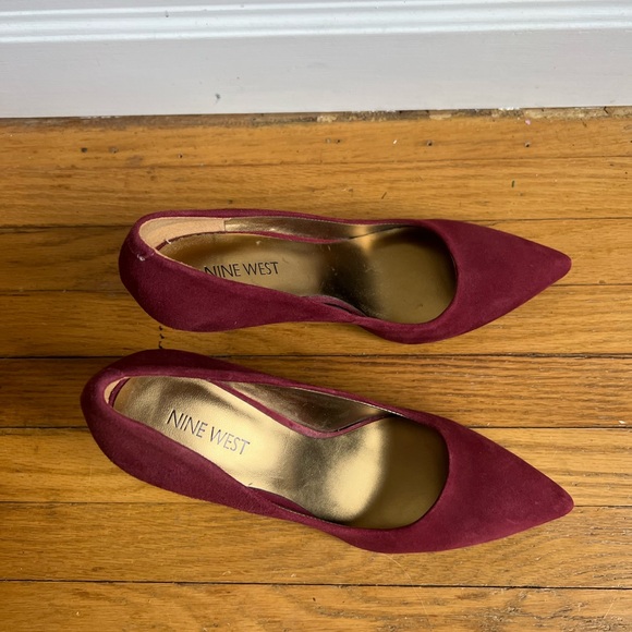 Burgundy Suede Nine West heels size 7 - Picture 5 of 6